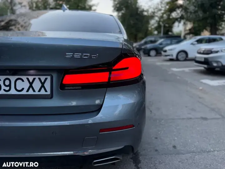 BMW Seria 5 G30/G31 [2017 - Prezent] 520d AT MHEV
