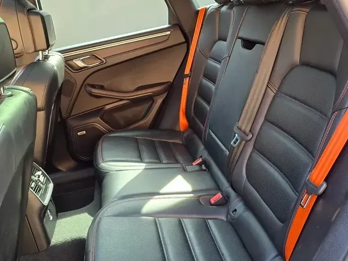 Porsche Macan Standard
