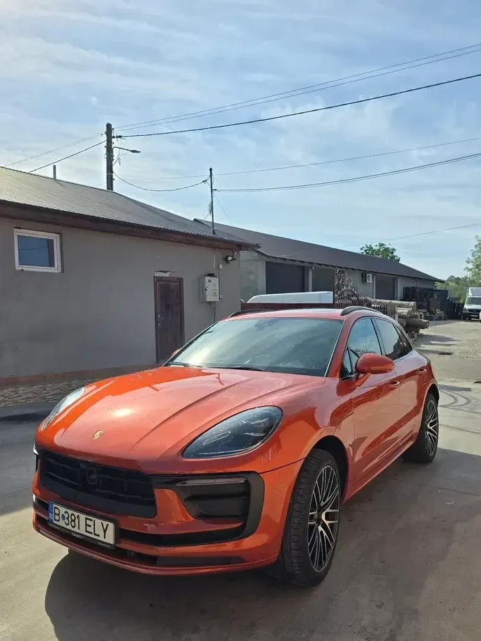 Porsche Macan Standard — imagine 2