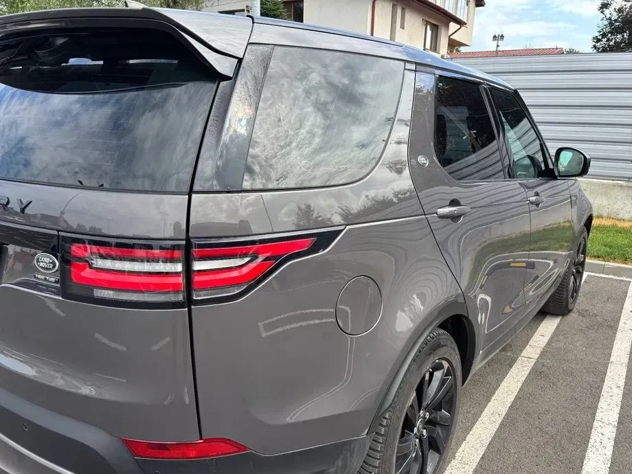Land Rover Discovery V 3.0 L TD6 HSE Luxury — imagine 3
