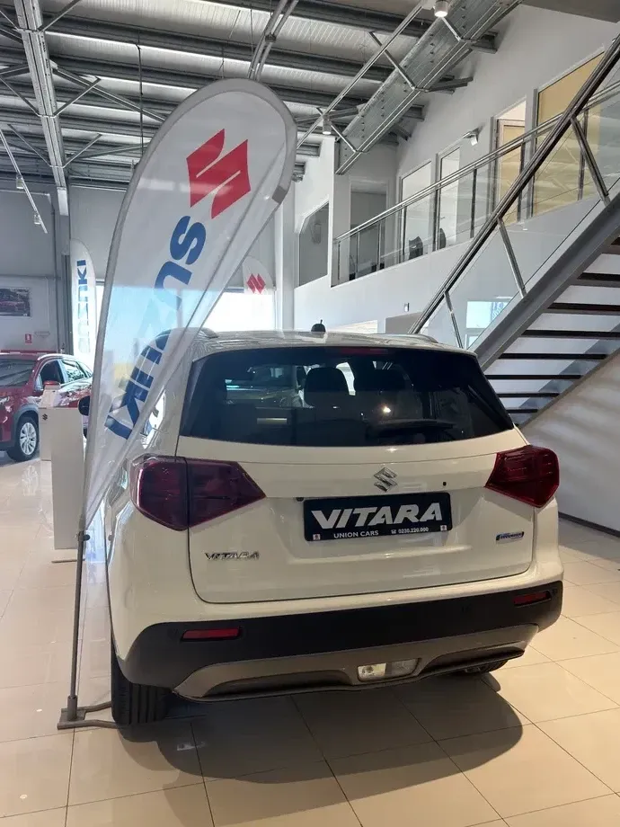 Suzuki Vitara III 1.4 Boosterjet 6AT MHEV Passion — imagine 6