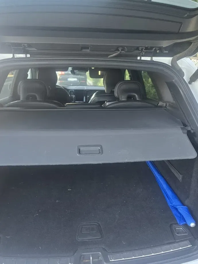 Volvo XC 60 II D4 AWD R-Design — imagine 5