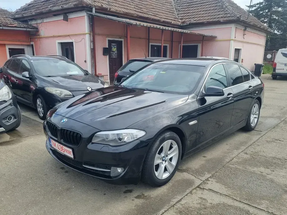 BMW Seria 5 F10/F11/F07 520d Aut. Luxury Line — imagine 2