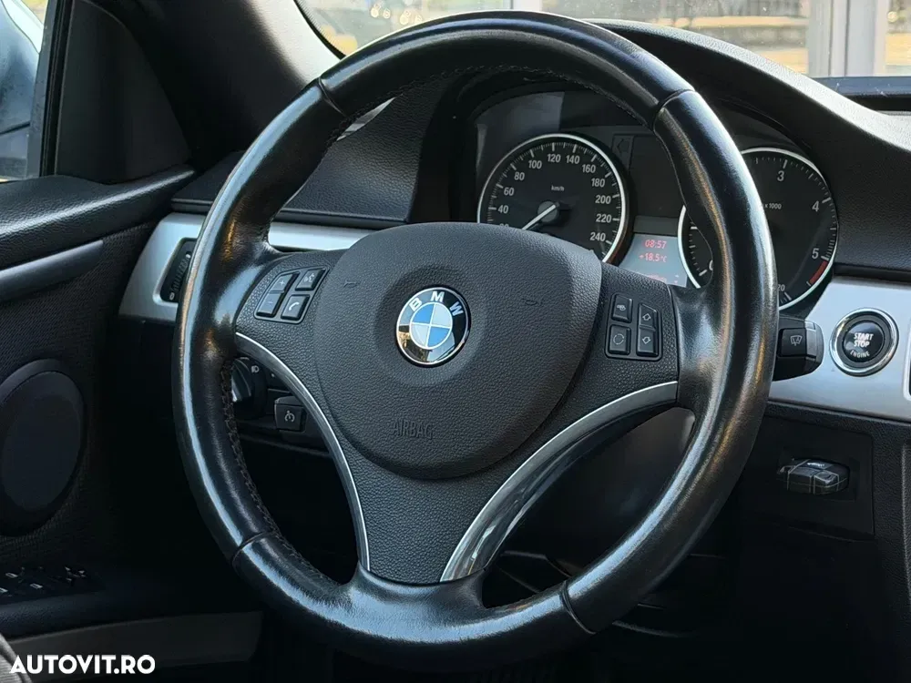 BMW Seria 3 E90/E91/E92/E93 [2005 - 2013] — imagine 4