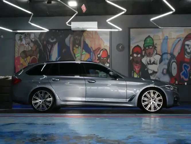 BMW Seria 5 G30/G31 [2017 - Prezent] 530d xDrive AT