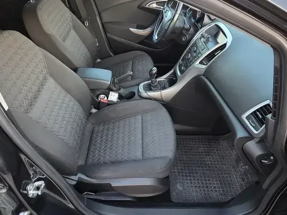 Opel Astra J 1.6