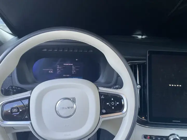 Volvo XC 90 II B5 AWD MHEV Ultra Bright