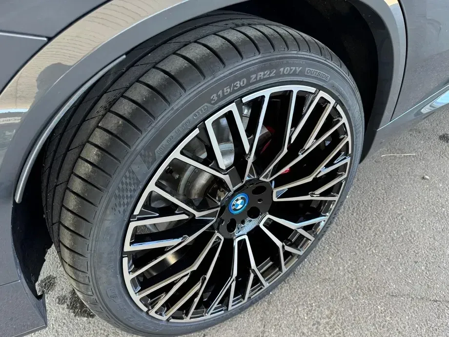 BMW X5 xDrive50e — imagine 3