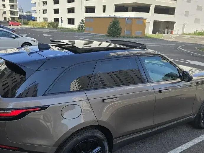 Land Rover Range Rover Velar 2.0 R-Dynamic SE