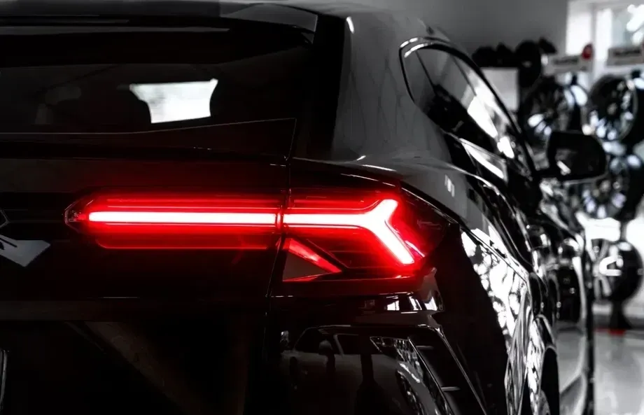 Lamborghini URUS Standard — imagine 5
