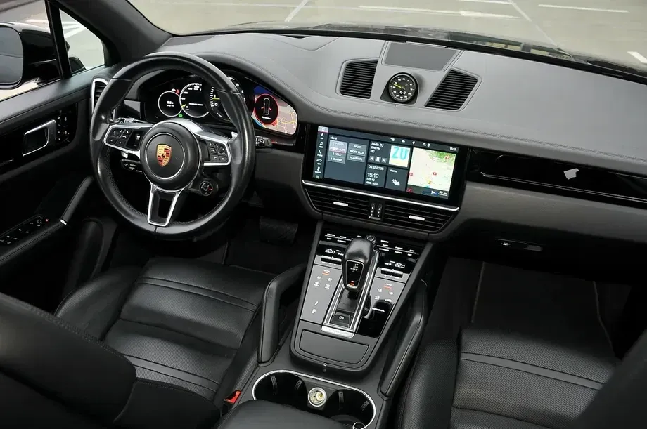 Porsche Cayenne — imagine 5