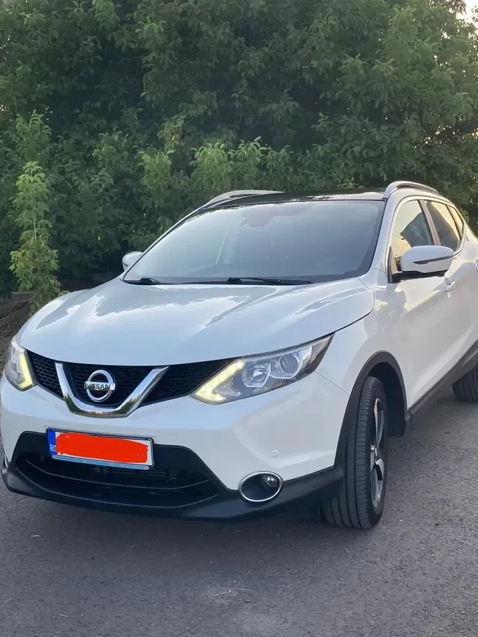 Nissan Qashqai II 1.6 DCI Start/Stop X-TRONIC Tekna — imagine 2