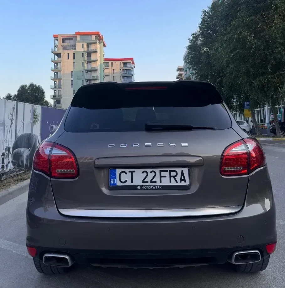 Porsche Cayenne — imagine 5