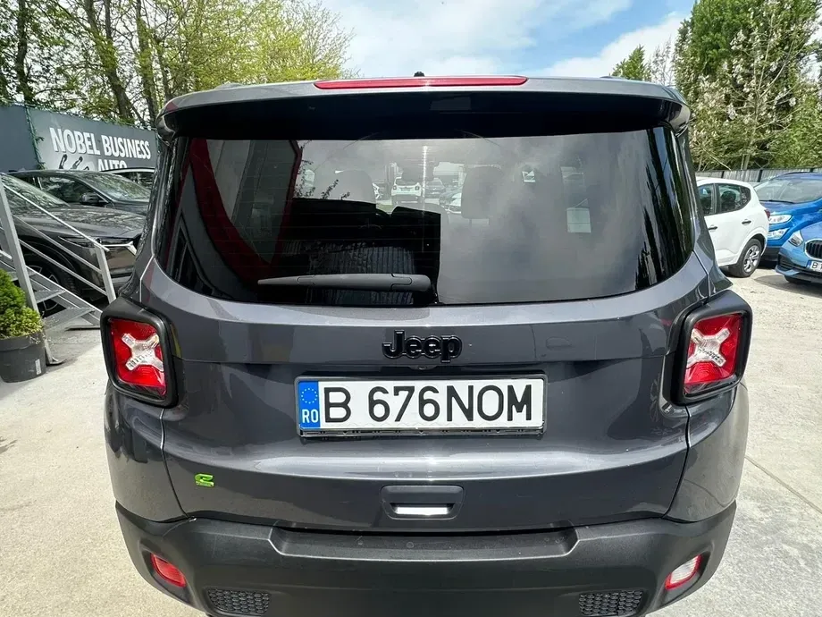 Jeep Renegade 1.5 FWD AT7 MHEV Limited — imagine 6