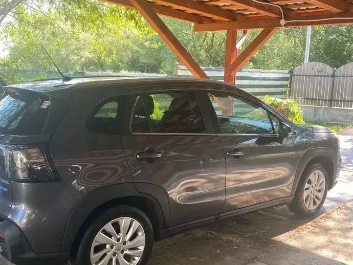 Suzuki S-Cross