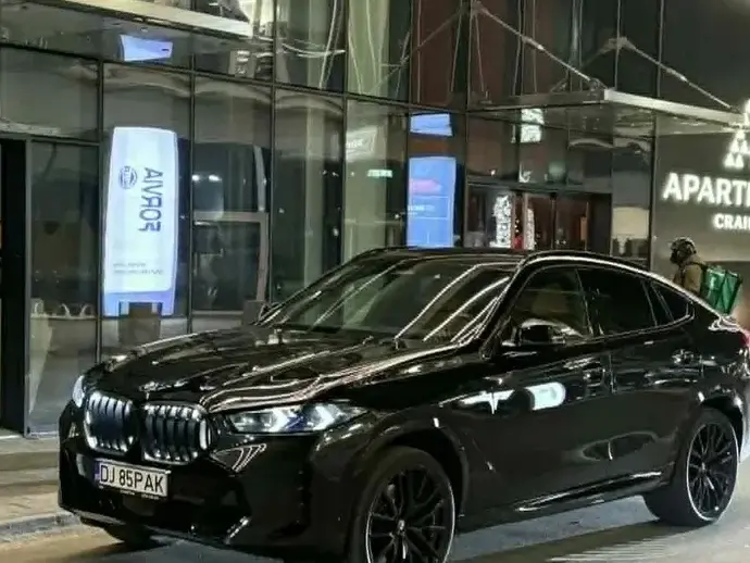 BMW X6 G06