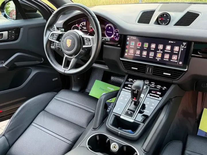 Porsche Cayenne Standard