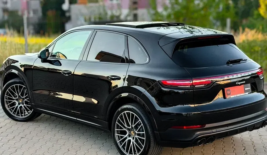 Porsche Cayenne Standard — imagine 3