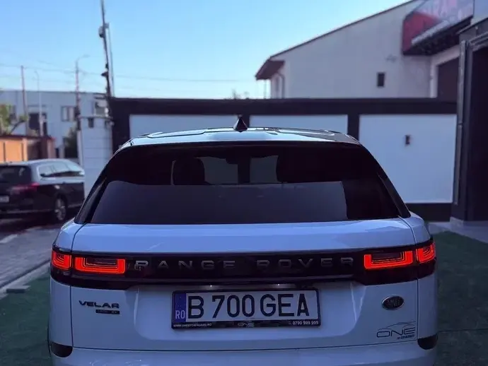 Land Rover Range Rover Velar 3.0 R-Dynamic S