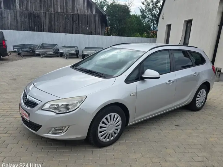 Opel Astra J 1.7 CDTI ECOTEC 150 Edition
