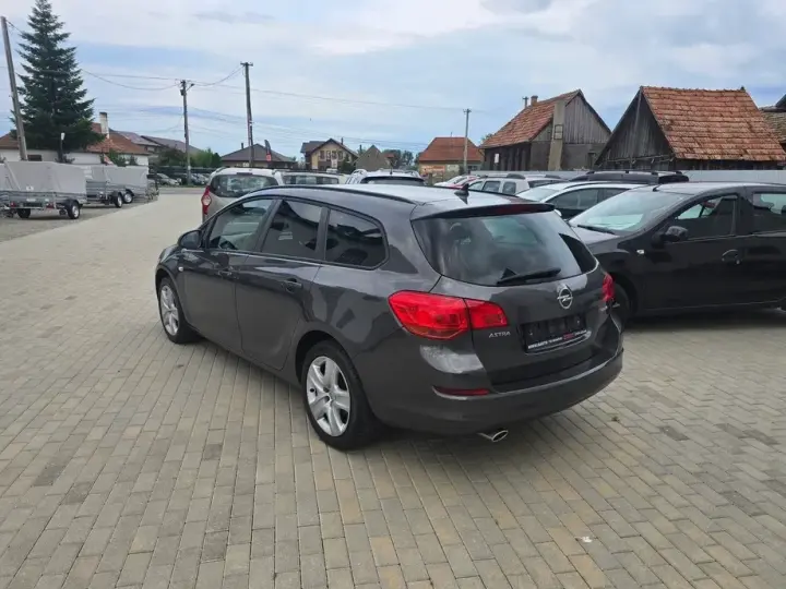 Opel Astra J 1.4 Turbo ECOTEC 150 Edition