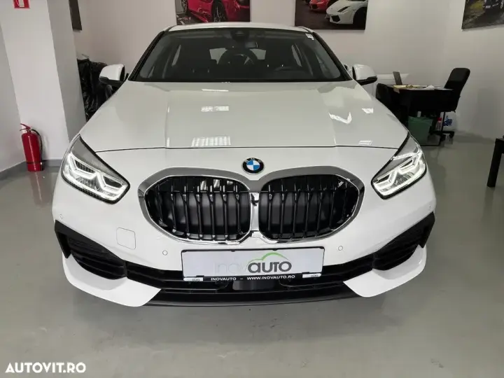 BMW Seria 1 F40/F52 [2017 - Prezent] 118i Aut. Sport Line