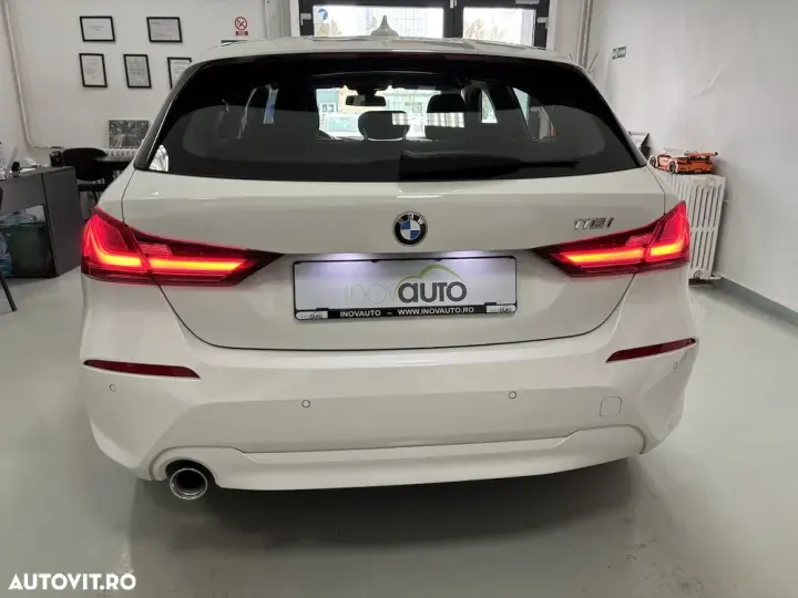 BMW Seria 1 F40/F52 [2017 - Prezent] 118i Aut. Sport Line