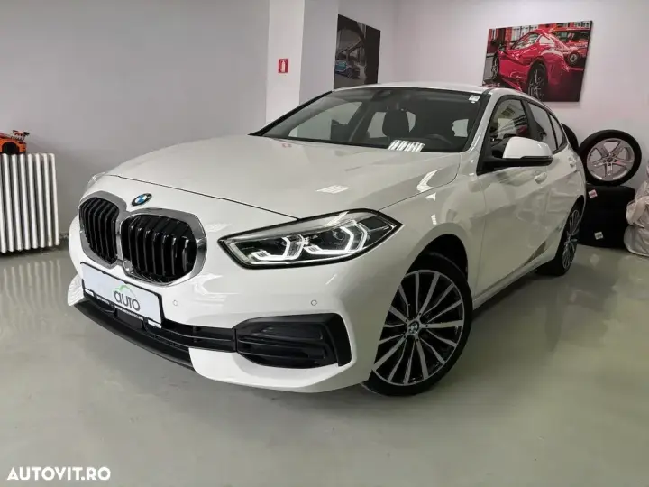 BMW Seria 1 F40/F52 [2017 - Prezent] 118i Aut. Sport Line