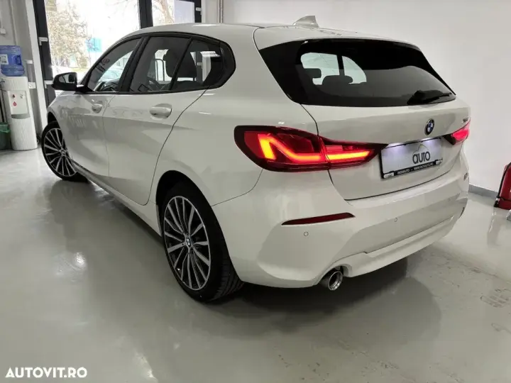 BMW Seria 1 F40/F52 [2017 - Prezent] 118i Aut. Sport Line