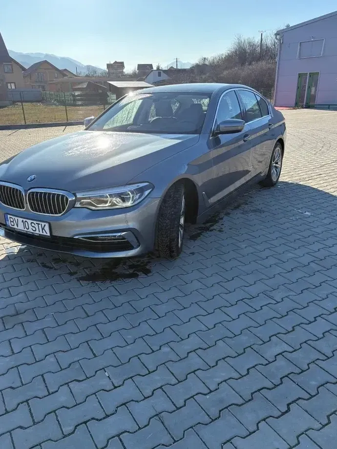 BMW Seria 5 G30/G31 520d xDrive AT — imagine 3