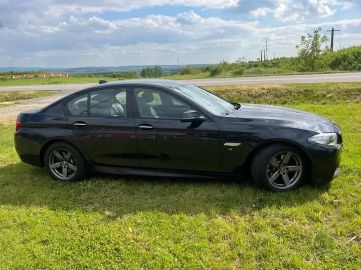 BMW Seria 5 F10/F11/F07 520d EfficientDynamics Edition AT