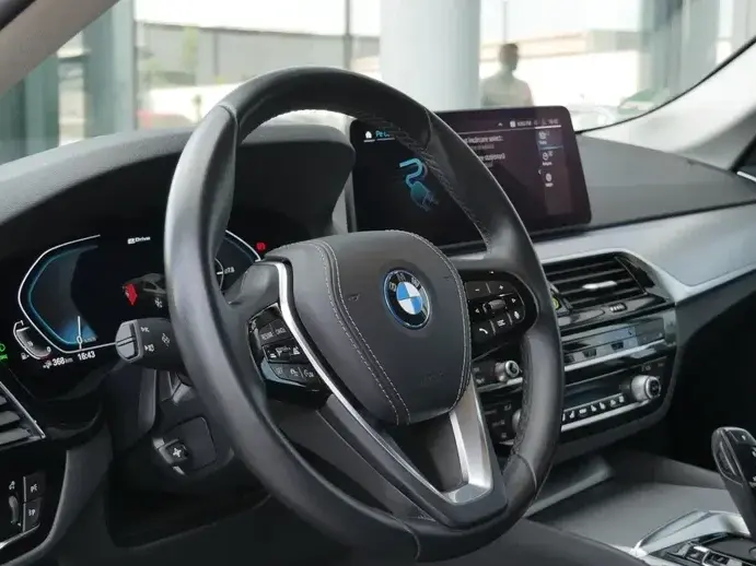 BMW Seria 5 545e xDrive Aut.