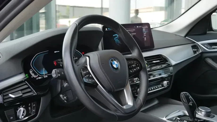 BMW Seria 5 545e xDrive Aut. — imagine 2