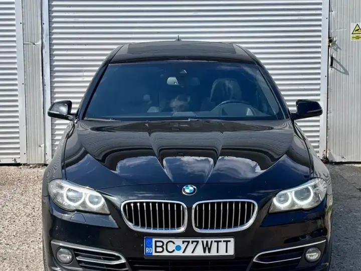 BMW Seria 5 F10/F11/F07 520d Aut. Luxury Line