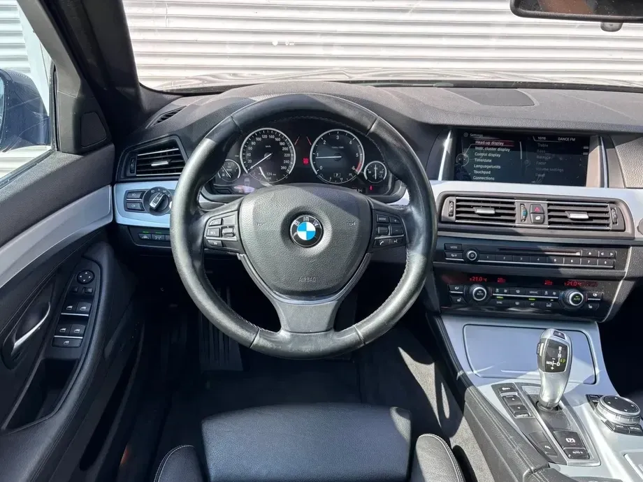 BMW Seria 5 F10/F11/F07 520d Aut. Luxury Line — imagine 3