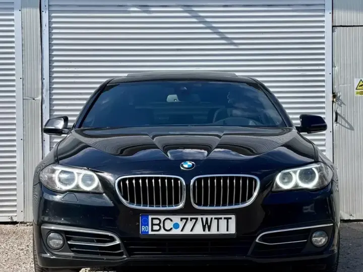 BMW Seria 5 F10/F11/F07 520d Aut. Luxury Line
