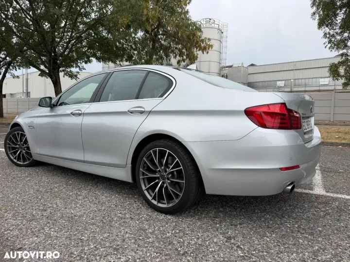 BMW Seria 5 F10/F11/F07 [2010 - 2017] 535d xDrive Aut.