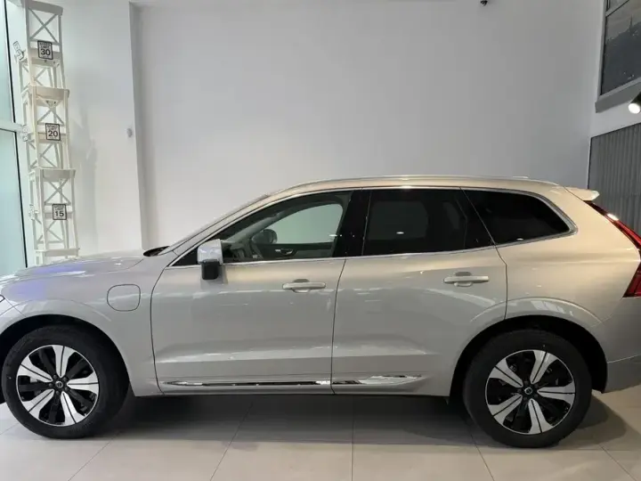 Volvo XC 60 T8 AWD AT PHEV Plus Bright