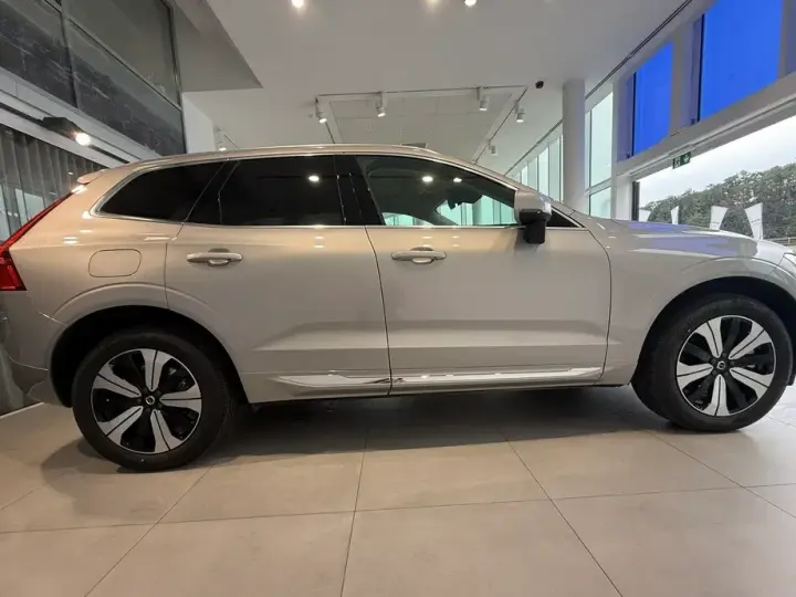 Volvo XC 60 T8 AWD AT PHEV Plus Bright