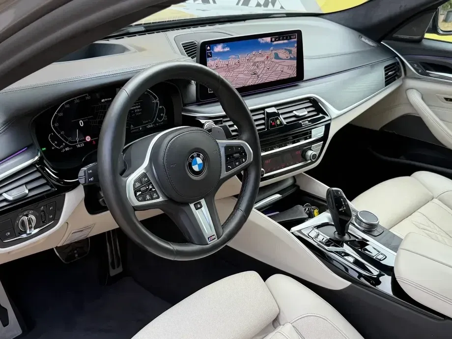 BMW Seria 5 G30/G31 545e xDrive Aut. M Sport Edition — imagine 2