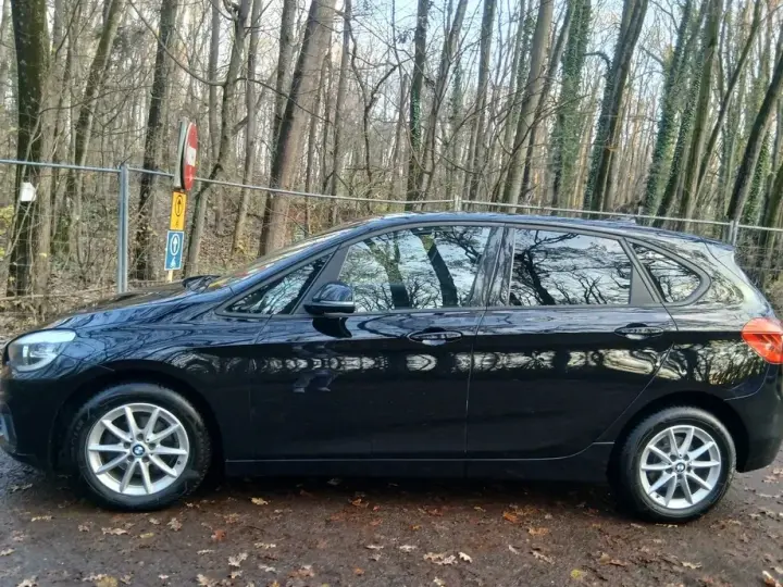 BMW Seria 2 214d Advantage