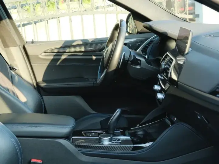 BMW X4 M M40i