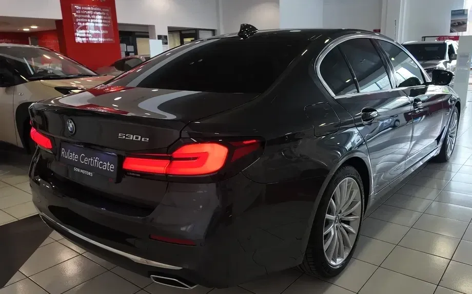 BMW Seria 5 G30/G31 530e xDrive Aut. Luxury Line — imagine 4