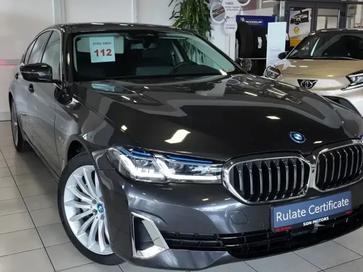 BMW Seria 5 G30/G31 530e xDrive Aut. Luxury Line