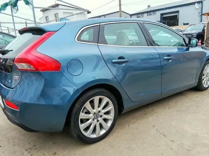 Volvo V40 D2 ECO Summum