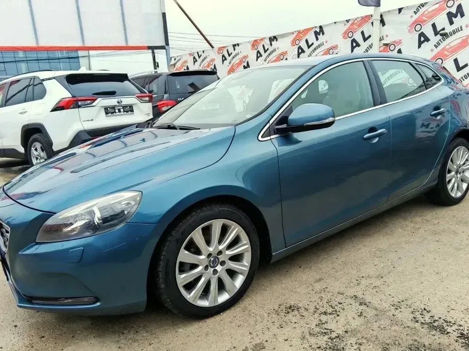 Volvo V40 D2 ECO Summum — imagine 4
