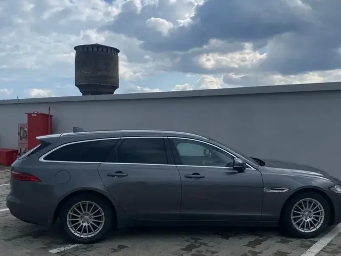 Jaguar XF 20d RWD E-Performance Prestige