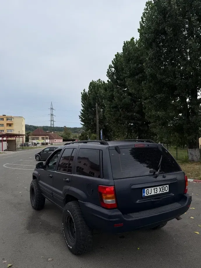 Jeep Grand Cherokee — imagine 6