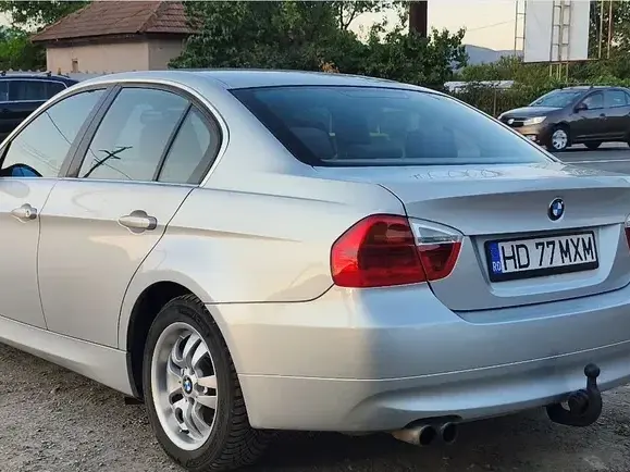 BMW Seria 3 E90/E91/E92/E93 325xi