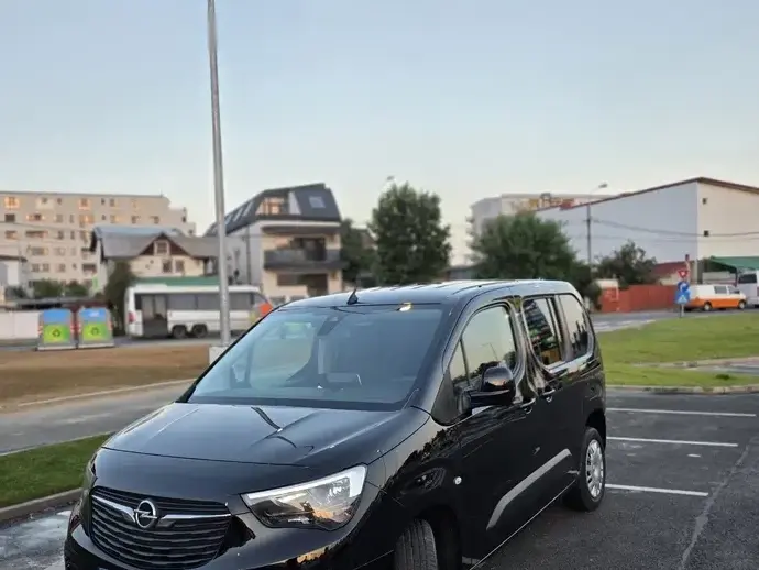 Opel Combo 1.5 L1H1 Start/Stop Elegance sarcina utila marita